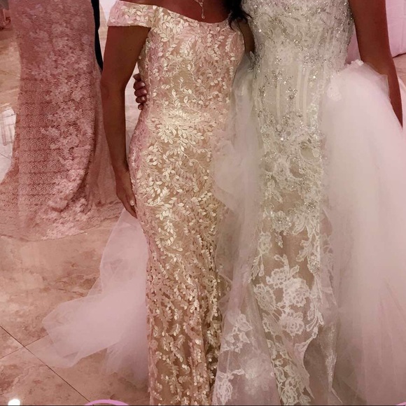 Dress - Picture 6 of 6